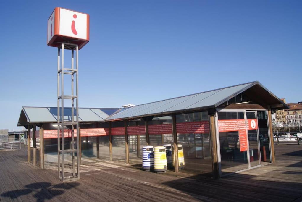 Espacioso 140 M2 Y Calidad A 250 Metros Playa Y Puerto Deportivo 5hab 2 Banos Vut2917as * Gijón