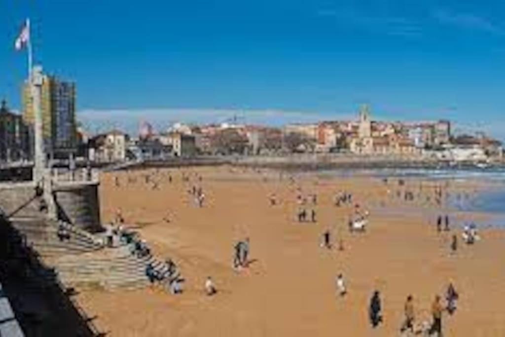 Espacioso 140 M2 Y Calidad A 250 Metros Playa Y Puerto Deportivo 5hab 2 Banos Vut2917as Appartement Gijón