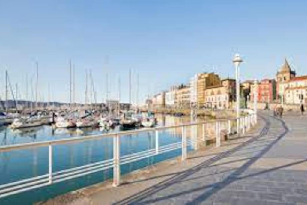 Espacioso 140 M2 Y Calidad A 250 Metros Playa Y Puerto Deportivo 5hab 2 Banos Vut2917as Appartement